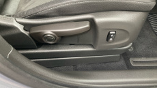 Vauxhall Crossland 1.5 Turbo D [120] Ultimate 5dr Auto Diesel Hatchback